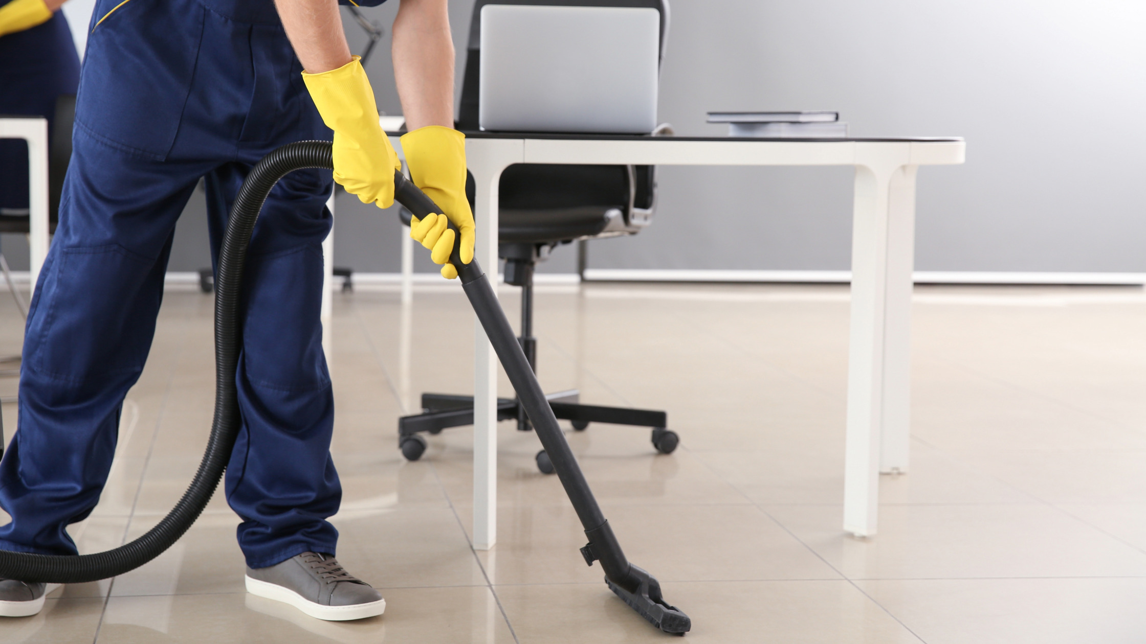 commercial office cleaning services in Leeds commercial office cleaning services in Leeds