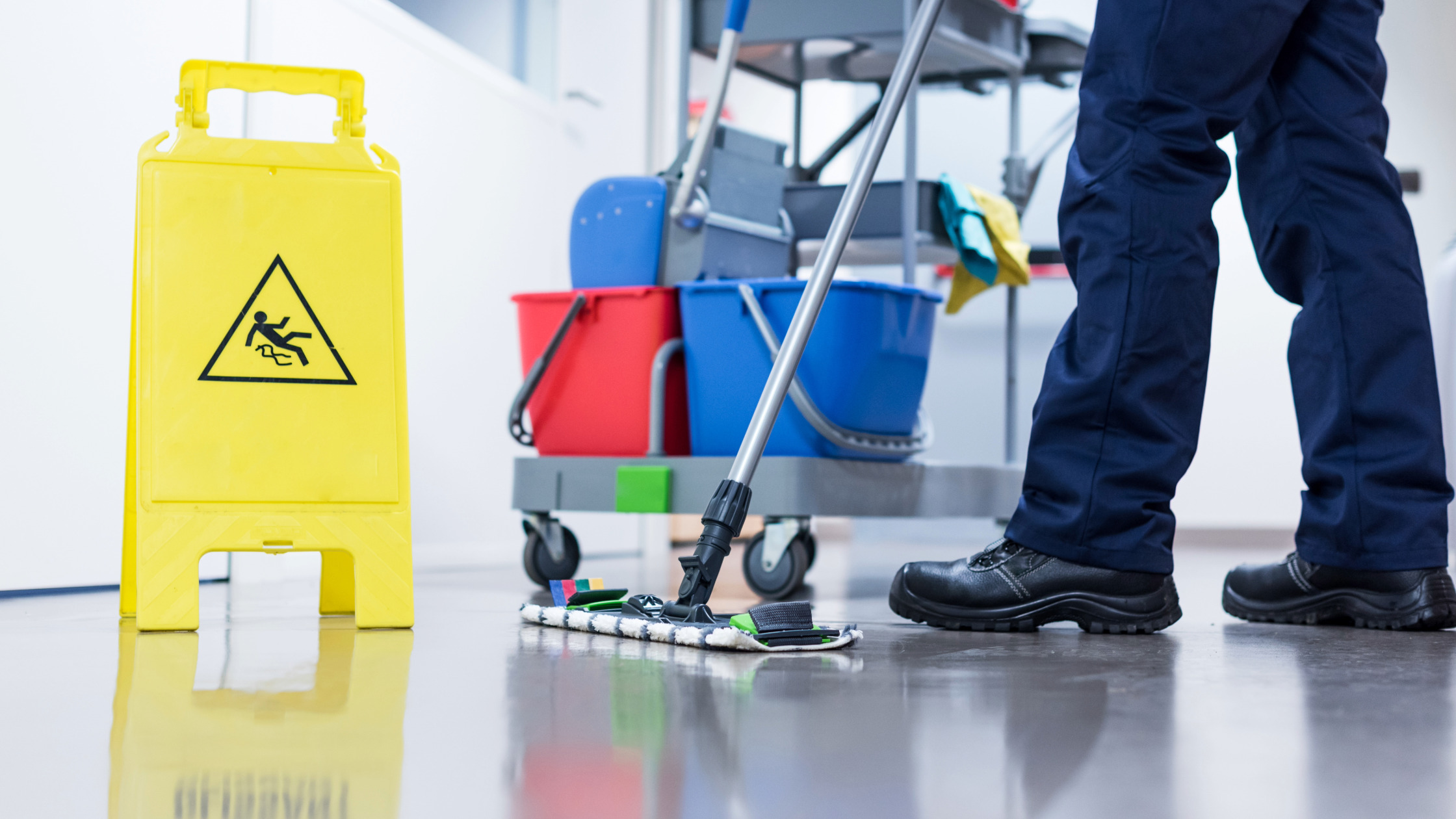 commercial cleaning In Leeds